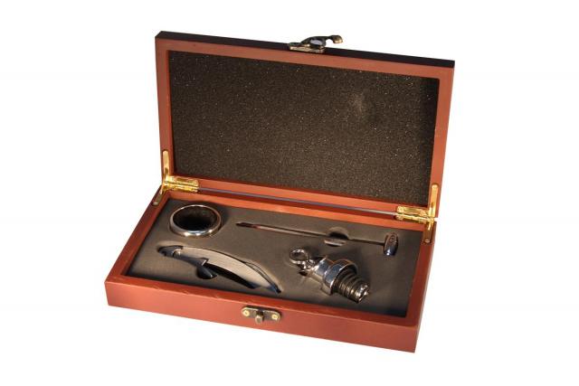 SET 4 ACCESORII VIN 709